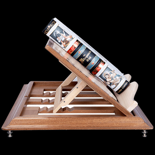 The Bhagavad Gita - Wooden Hut