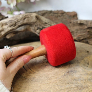 Aanslagstok rood vilt XL - 33 cm