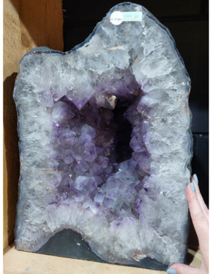 Amethist geode A nr. 19
