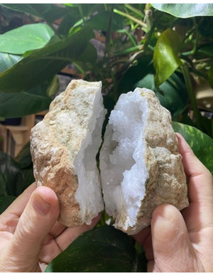 Bergkristal geode paar 10-12 cm