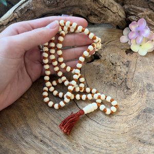 Mala been wit oranje knoop 50 cm