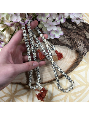 Mala ketting been wit/zwart 35 cm