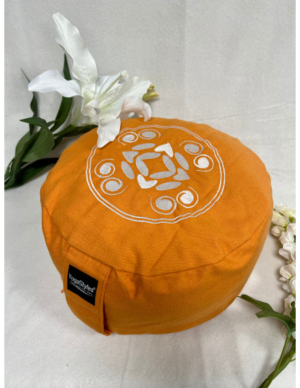 YogaStyles meditatiekussen - rond design oranje - met bolletjes