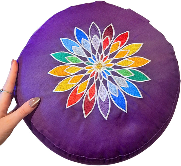 YogaStyles Meditatiekussen Symbolic Rainbow met paarse kant